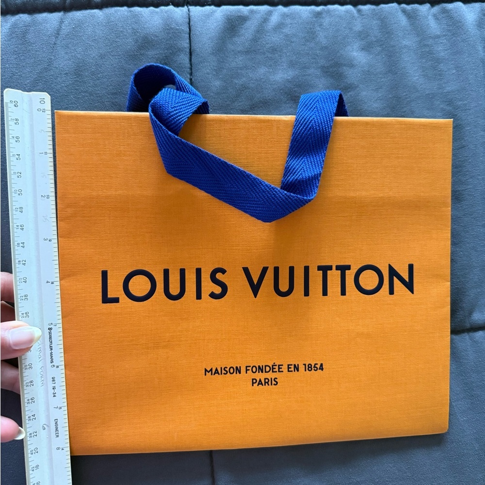 Louis Vuitton Shopping bag